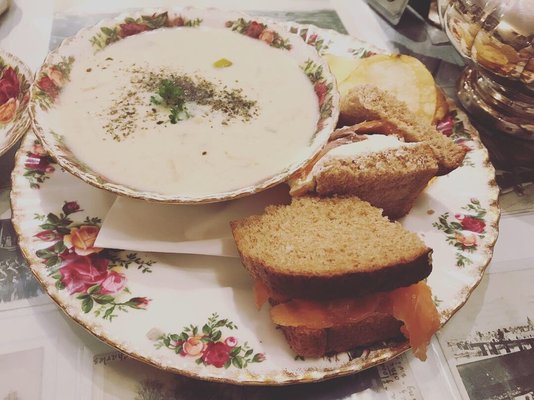 Effies of Perth by null