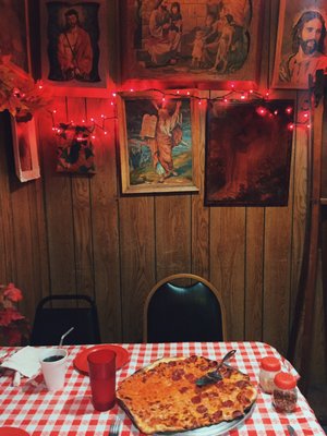 Maria’s Pizza by null