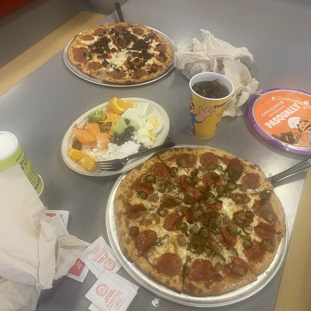 Chuck E. Cheese - Wow - Pizza Near Me - West Hills, California Chuck E. Cheese - Wow - Pizza Near Me - West Hills, California