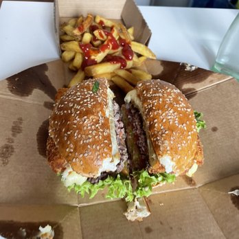Burger House - Crispy Cheesy - Burgers Near Me - Wittlich, RP