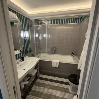 Hotel Beacci Tornabuoni - Bathroom - Guest Houses Near Me - Florence, FI