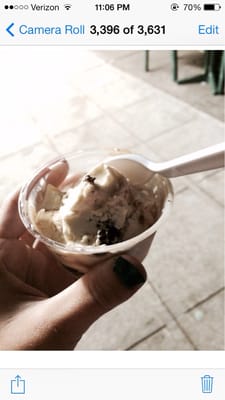 Scoop Du Jour Ice Creamery by null