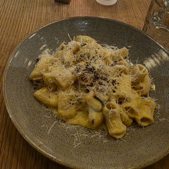 Pizzeria Delfina - Burlingame - Pasta Carbonara - Italian Near Me - Burlingame, California