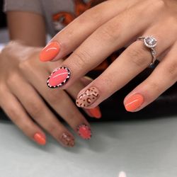 Lumi Nails and Beauty - Dip powder with nail art