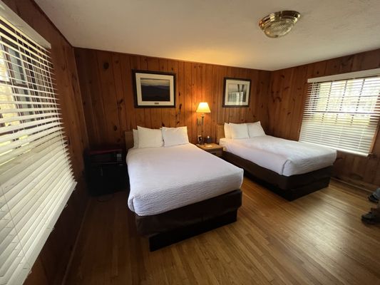 Big Meadows Lodge by null