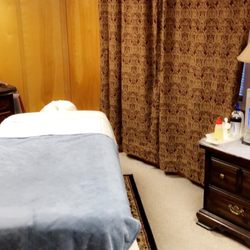 Village of Healing Hands Acupuncture - Massage room