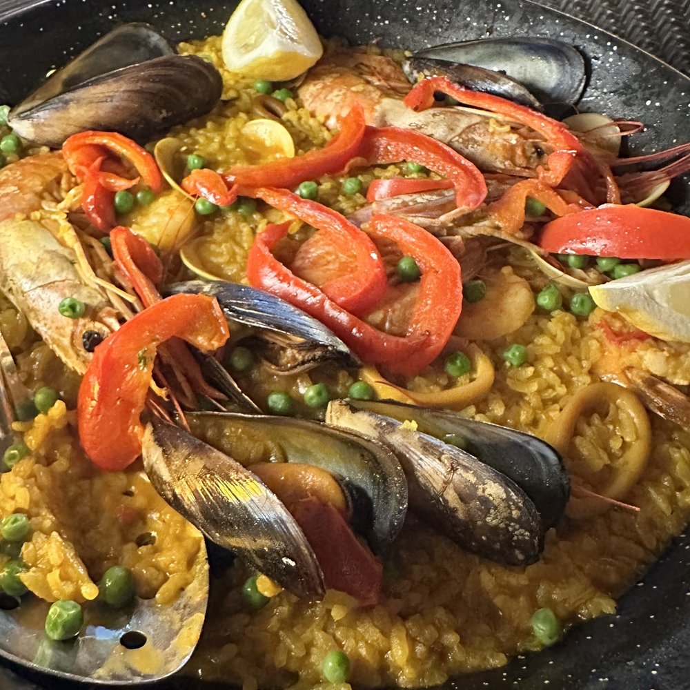 Tapelia - Paella de Marisco - Spanish Near Me - Miami Beach, Florida Tapelia - Paella de Marisco - Spanish Near Me - Miami Beach, Florida