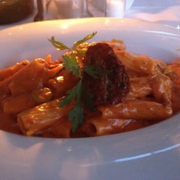 The Pasta Vivaldi with fresh pasta, tomato sauce, juicy chicken filet and green olives.