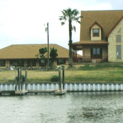 Atascosa Outlook Bed and Breakfast - Beautiful accommodations in Arroyo City for all your fishing and birding desire.  Call Fran and Larry at 956-748-0600.