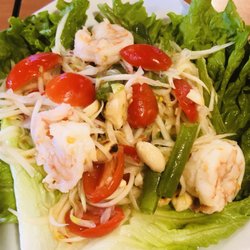 Royal Thai - Papaya salad ( som tuM)