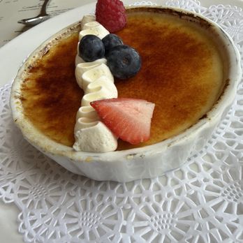 Chefs de France - Crème brûlée - French Near Me - Lake Buena Vista, Florida