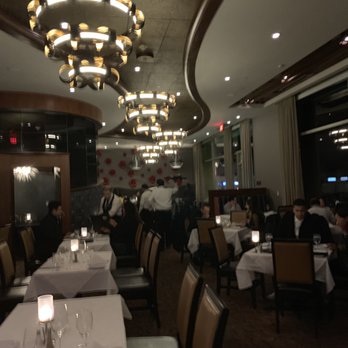 Ruth's Chris Steak House - Steakhouses Near Me - Pasadena, California