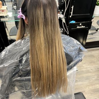 Salon Avanti - Before (Not her work) - Eyelash Service Near Me - Stockton, California Salon Avanti - Before (Not her work) - Eyelash Service Near Me - Stockton, California