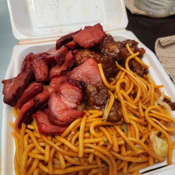 Magic Wok - Bbq pork and tangerine chicken with chowmein - Chinese Near Me - Chino Hills, California