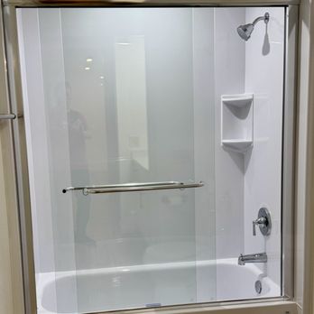 Bath Fitter - Renovated shower/tub. Basic white. - General Contractors Near Me - El Cajon, California