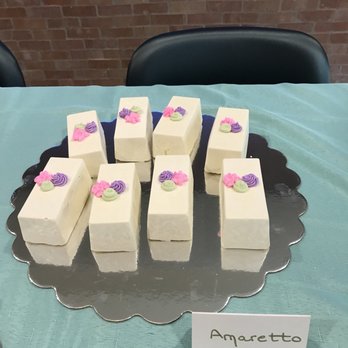 Cakes by Gina - Bakeries Near Me - Houston, Texas