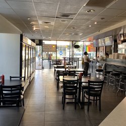 Al Bacha Restaurant - Seating