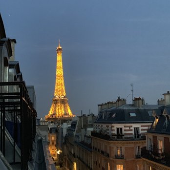 Hôtel Elysées Union - Can't get any better than this view of the Eiffel Tower!!! - Hotels Near Me - Paris, 75 Hôtel Elysées Union - Can't get any better than this view of the Eiffel Tower!!! - Hotels Near Me - Paris, 75