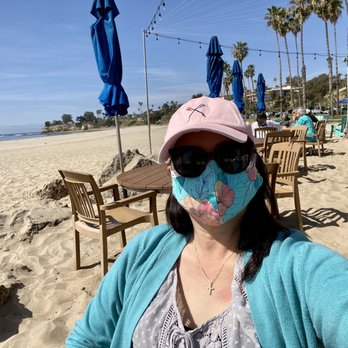 Shoreline Cafe - Fun outdoor seating with an ocean view - Seafood Near Me - Santa Barbara, California