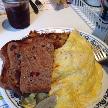 Whistle Stop Cafe - Spicy Herbivore Omelet and Cranberry Nut toast - Breakfast & Brunch Near Me - Deep River, Connecticut Whistle Stop Cafe - Spicy Herbivore Omelet and Cranberry Nut toast - Breakfast & Brunch Near Me - Deep River, Connecticut