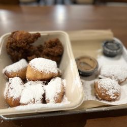 Beignet Spot - Tasty goodness,  two tender and 6 beignets