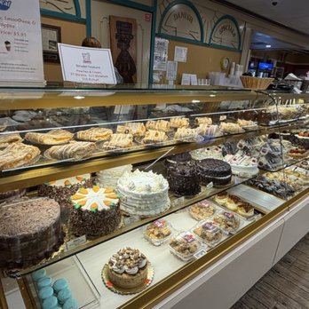 Zehnder's Bakery - Bakeries Near Me - Frankenmuth, Michigan Zehnder's Bakery - Bakeries Near Me - Frankenmuth, Michigan