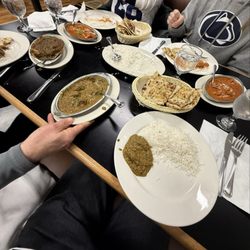 Aroma of India - Butter Chicken, Lamb Madras, Chicken Vindaloo, Garlic Naan
