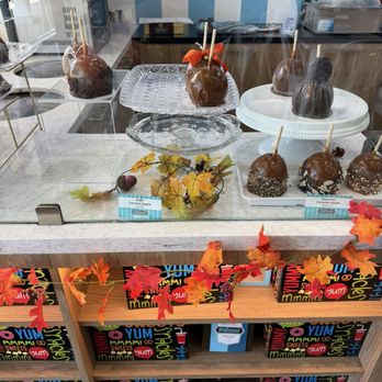 Hoffman's Chocolates - Candy apples - Chocolatiers & Shops Near Me - Delray Beach, Florida