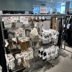 H&M