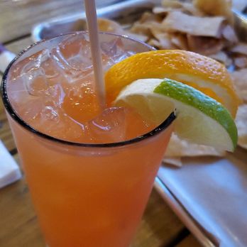 Hightide Burrito & Bar - Rum punch - Mexican Near Me - Jacksonville, Florida