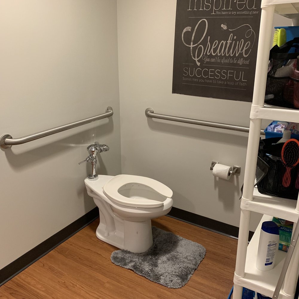 Old Dominion Univ - Bathroom of triple @ODU - Colleges & Universities Near Me - Norfolk, Virginia Old Dominion Univ - Bathroom of triple @ODU - Colleges & Universities Near Me - Norfolk, Virginia