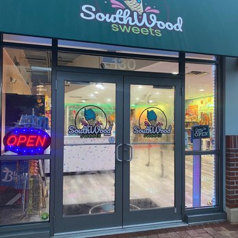 Southwood Sweets - Ice Cream & Frozen Yogurt Near Me - Tallahassee, Florida Southwood Sweets - Ice Cream & Frozen Yogurt Near Me - Tallahassee, Florida