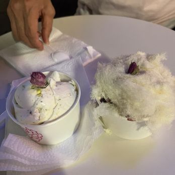 Kinrose Creamery - This ice cream with cotton candy on top is DELICIOUS!!!! - Ice Cream & Frozen Yogurt Near Me - Pasadena, California