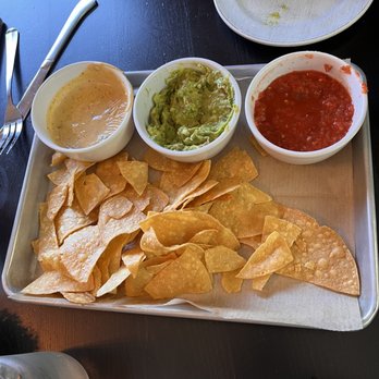 Fresca Tequila Bar & Grill - Chips with the works - New Mexican Cuisine Near Me - Colchester, Connecticut