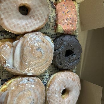 The Salty Donut - 6 donuts - Donuts Near Me - Miami, Florida The Salty Donut - 6 donuts - Donuts Near Me - Miami, Florida