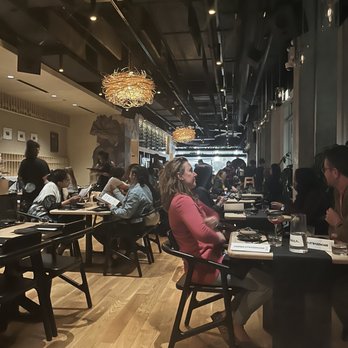 Bronzeville Winery - Beautiful space - New American Near Me - Chicago, Illinois