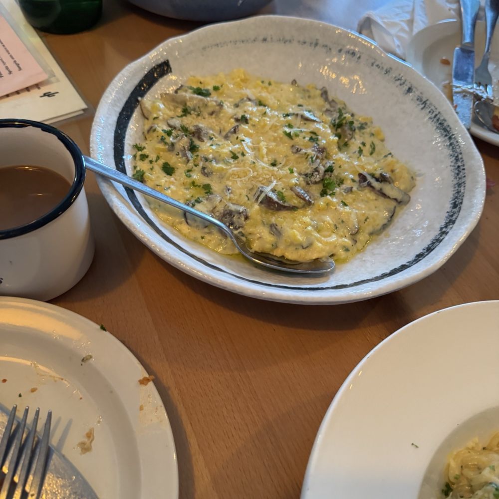 Brava Garden Eatery - Wine Bars Near Me - Pleasanton, California Brava Garden Eatery - Wine Bars Near Me - Pleasanton, California