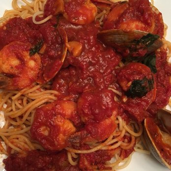 Mama Lisa Restaurant - Pizza Near Me - Mastic, New York Mama Lisa Restaurant - Pizza Near Me - Mastic, New York
