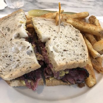 Perly's - My mystery meat sandwich was good! Supposed to be half corned beef, half pastrami. Both sides were the same of whichever meat it was - Delis Near Me - Richmond, Virginia