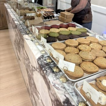 Badash Bakes - Bakeries Near Me - Pasadena, California