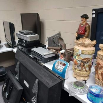Sanchez Goodies - Thrift Stores Near Me - Terre Haute, Indiana