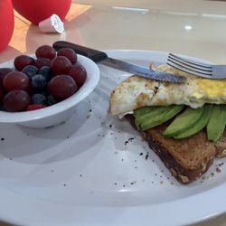 Very Berry Good Pancake House - Avocado Toast