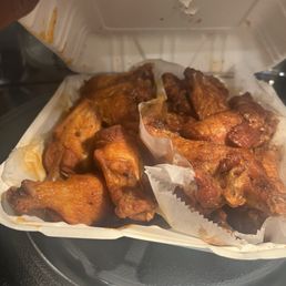 25 wings 1/2 buffalo 1/2 honey old bay