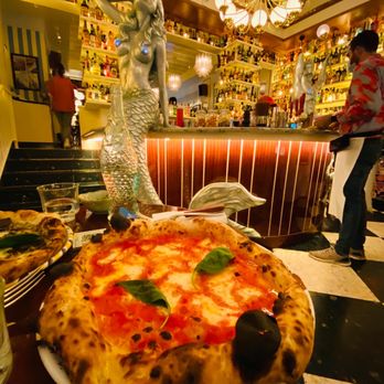 Villa Capri - Italian Near Me - Madrid, M Villa Capri - Italian Near Me - Madrid, M