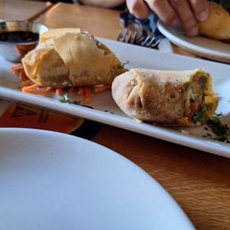 Guacamole Egg Roll