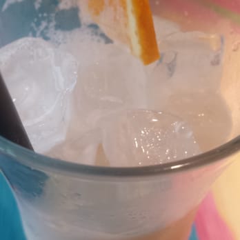 La Playita Restaurant - $6 Rumchata , all ice! It tasted like it was watered down. - Mexican Near Me - Hometown, Illinois