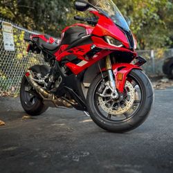 SoSo Cycles - 2024 S100RR