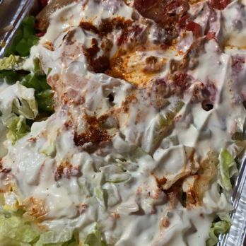 Halal Bros - #4 CHICKEN RICE PLATTER with too much white sauce and too little spicy red sauce - Halal Near Me - Fresno, California