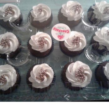 CakeFace Cupcakes - These are the cupcakes I got. :( - Custom Cakes Near Me