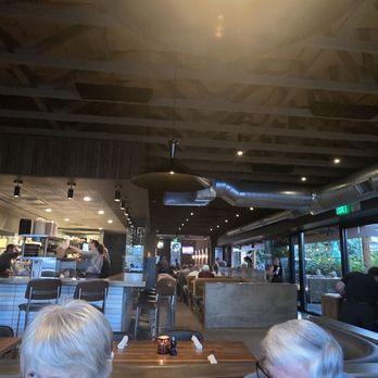 Oliver's Modern American - Restaurant interior - American Near Me - Scottsdale, Arizona Oliver's Modern American - Restaurant interior - American Near Me - Scottsdale, Arizona